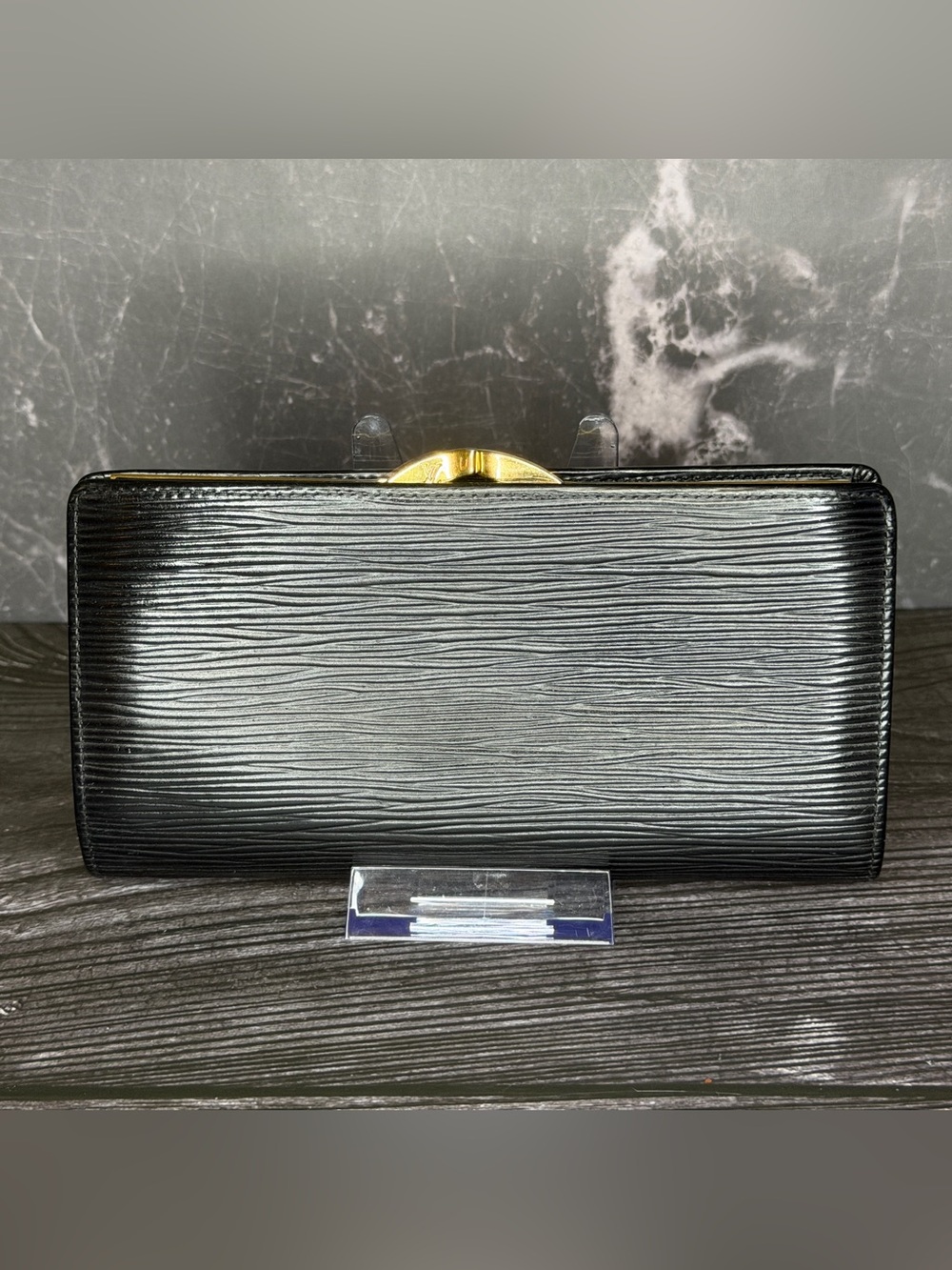 Louis Vuitton Black Epi Kiss Lock Wallet Long Clutch Vintage LV Epi Leather - Picture 2 of 11